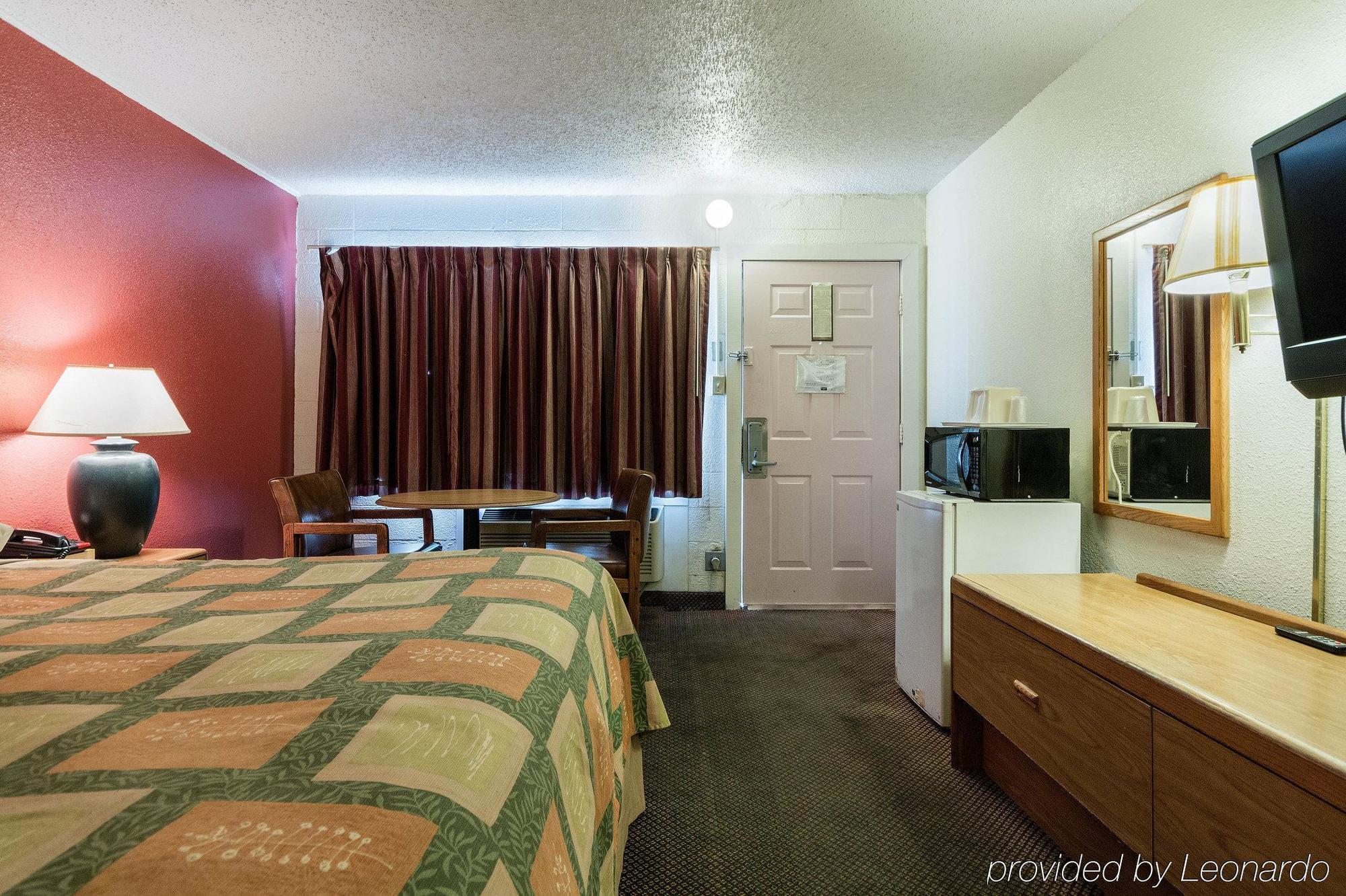 Raider Inn Lubbock Ngoại thất bức ảnh