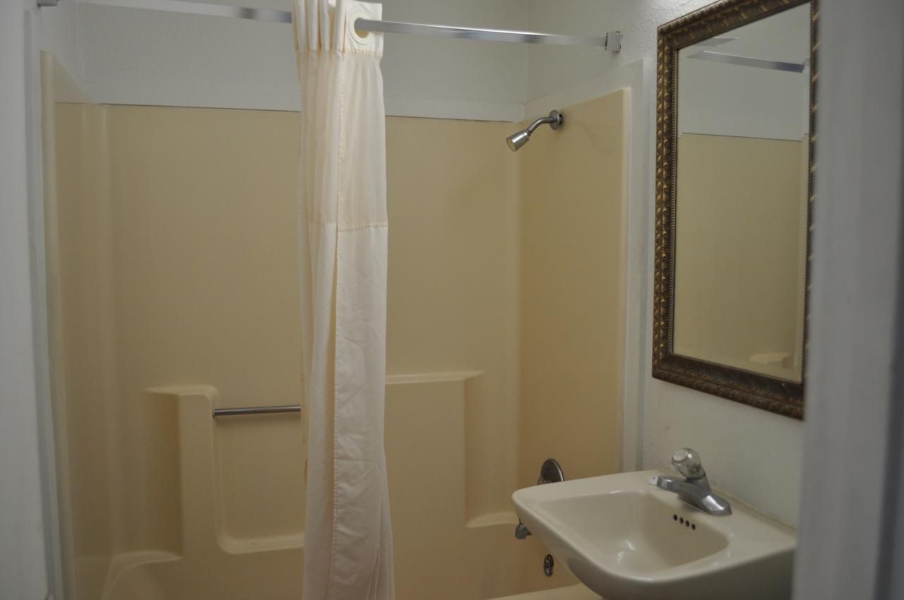 Raider Inn Lubbock Ngoại thất bức ảnh